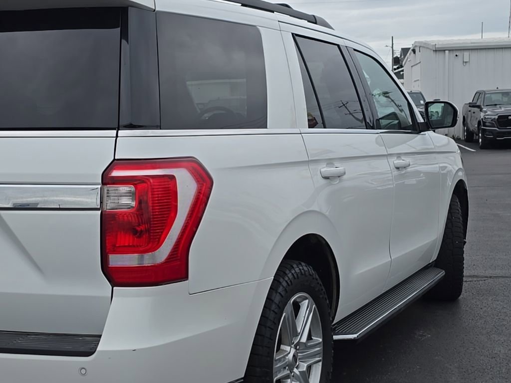 Used 2020 Ford Expedition XLT w/ Equipment Group 202A AWD/4WD image 68