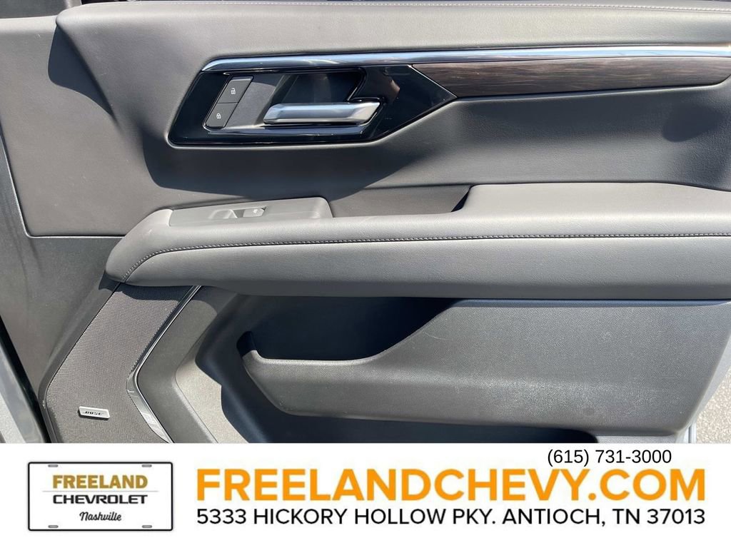 Used 2025 Chevrolet Tahoe Z71 w/ Comfort Package image 28