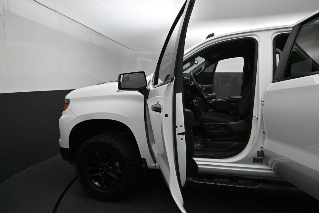 Used 2024 Chevrolet Silverado 1500 Custom Trail Boss AWD/4WD image 13