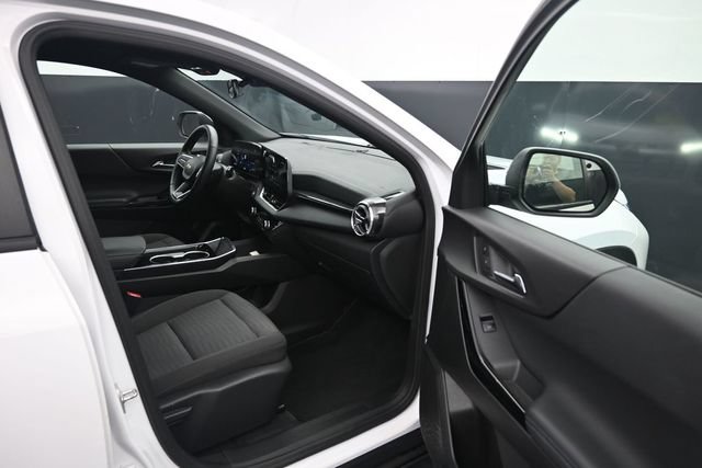 Used 2025 Chevrolet Equinox LT FWD image 33