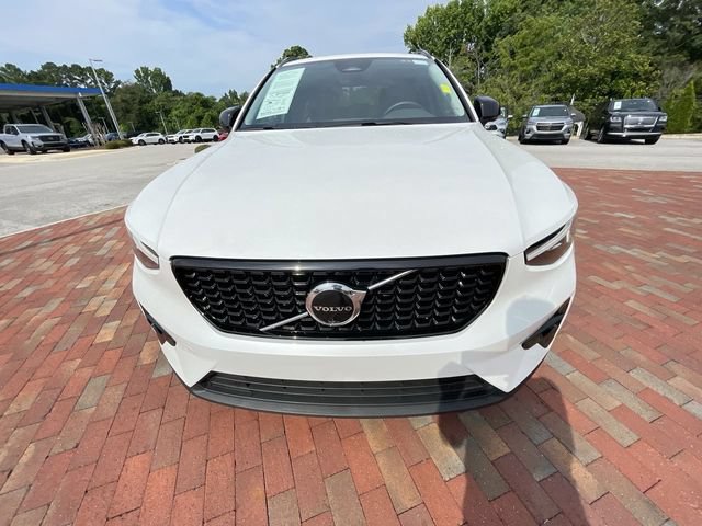 Used 2026 Volvo XC40 B5 Plus AWD/4WD image 24