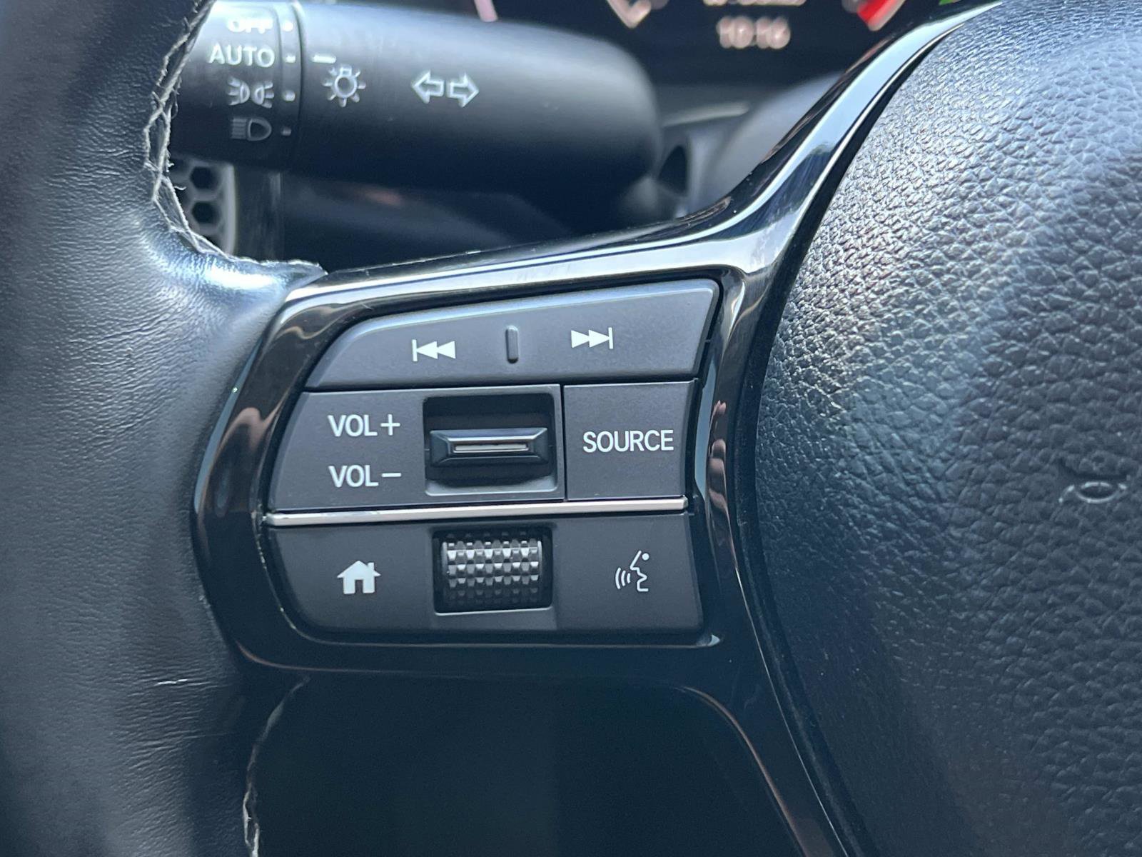 Certified 2024 Honda Civic EX image 9