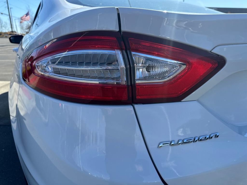 Used 2013 Ford Fusion S image 9