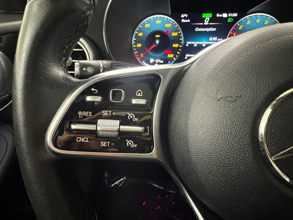 Used 2020 Mercedes-Benz GLC 350e 4MATIC image 29