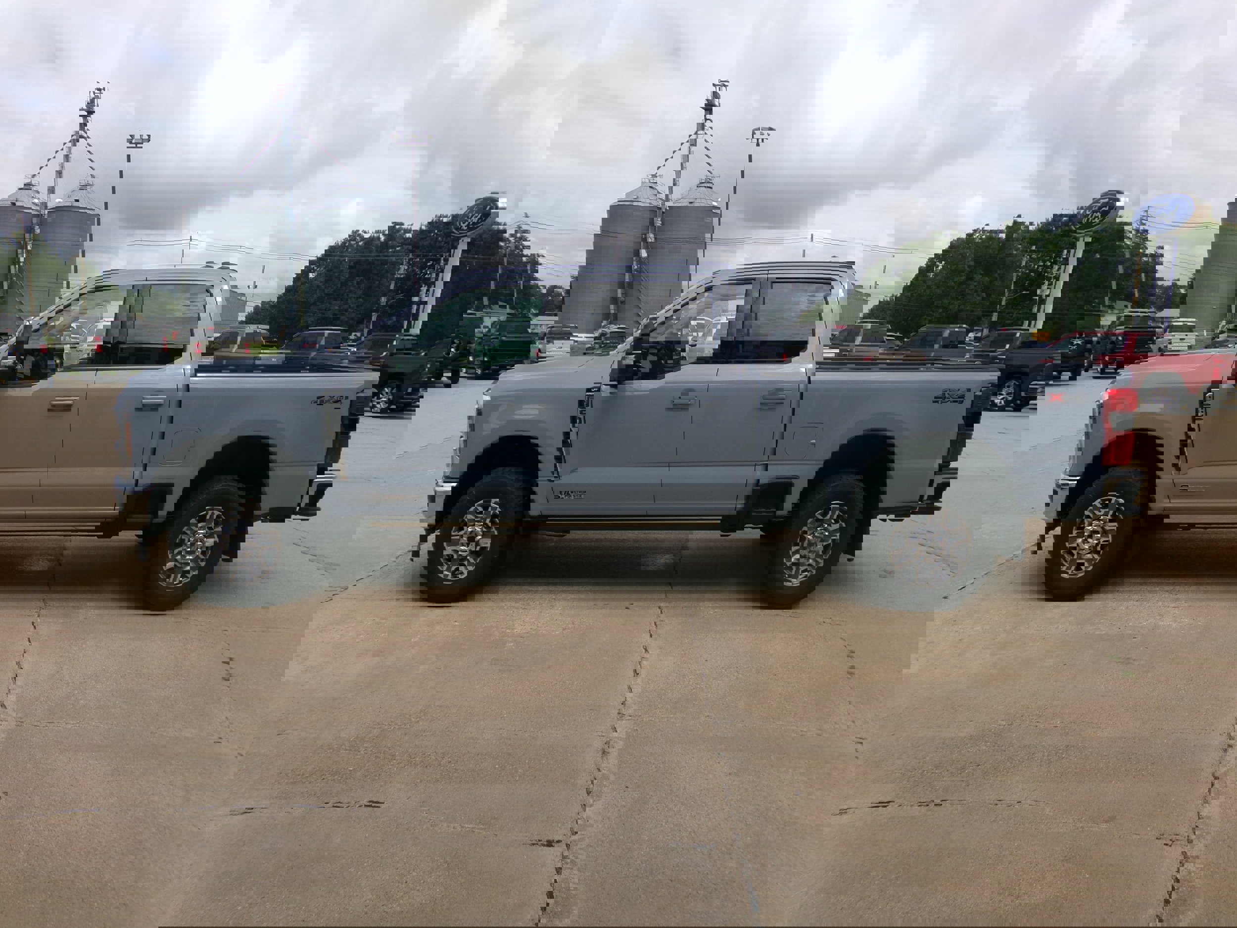 New 2025 Ford F250 Lariat w/ Lariat Ultimate Package image 6