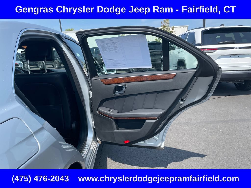 Used 2013 Mercedes-Benz E 350 4MATIC Sedan image 24