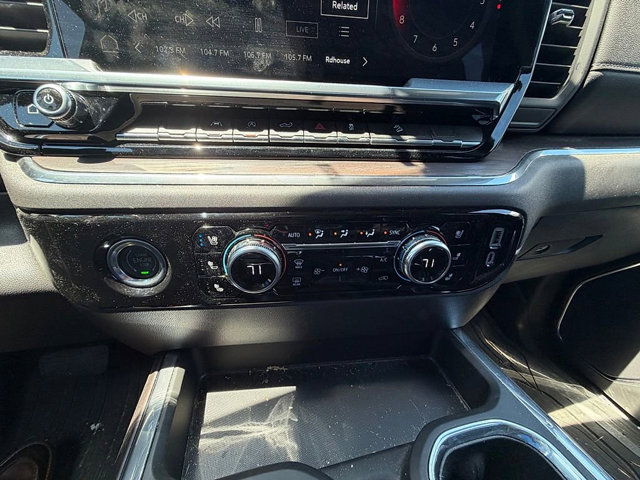 Used 2023 GMC Sierra 1500 SLT w/ SLT Premium Package AWD/4WD image 37