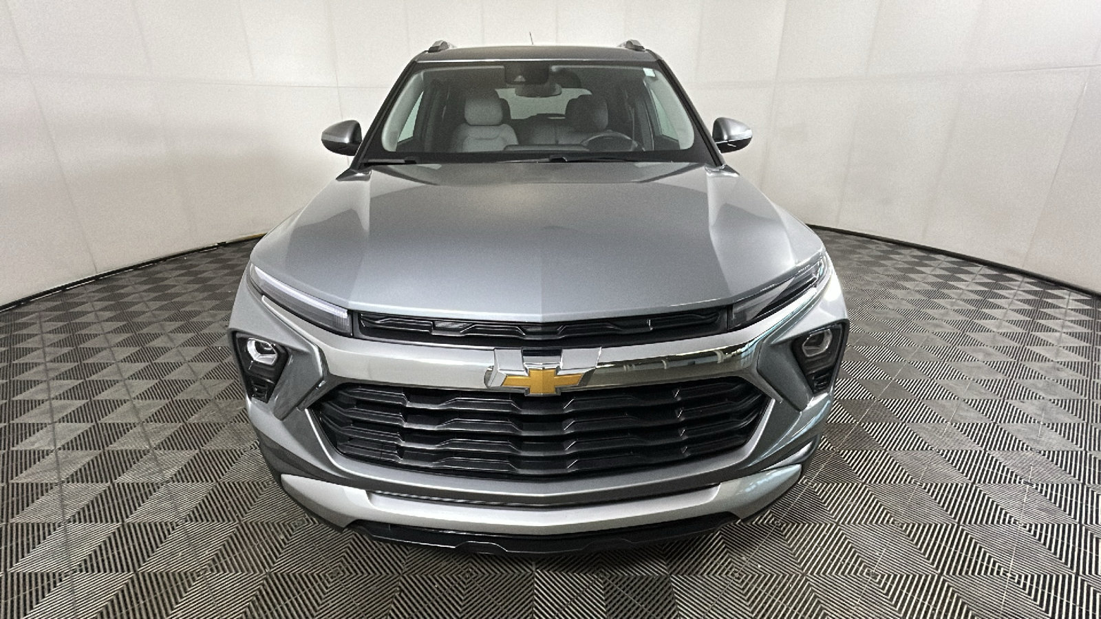 Used 2025 Chevrolet TrailBlazer LT FWD image 8