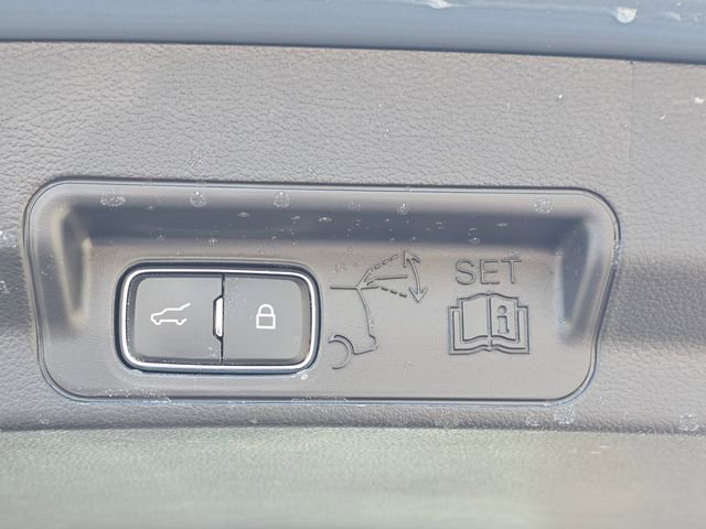 Used 2025 Ford Explorer Active w/ Active Comfort Package image 47