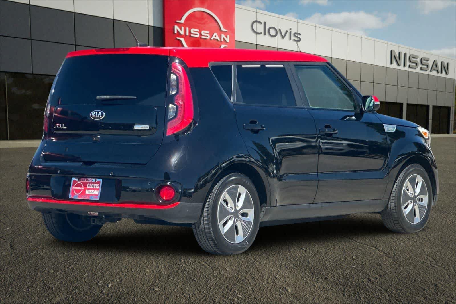 Used 2019 Kia Soul EV + FWD image 3