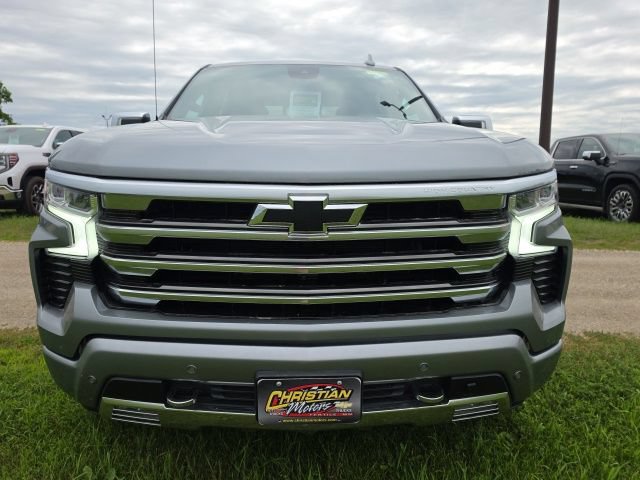 Used 2024 Chevrolet Silverado 1500 High Country w/ Technology Package AWD/4WD image 8