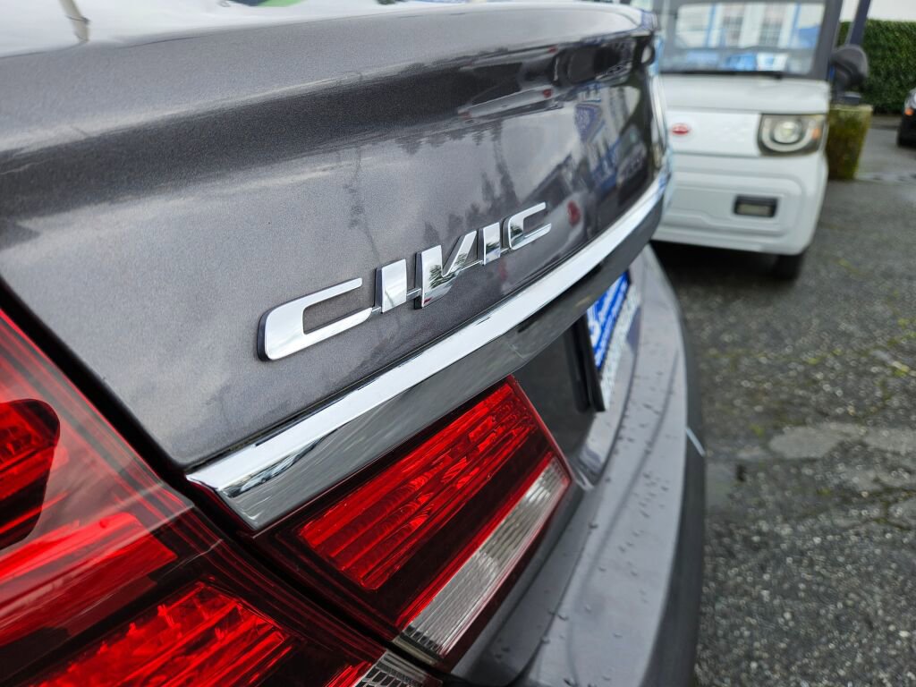 Used 2015 Honda Civic SE image 10