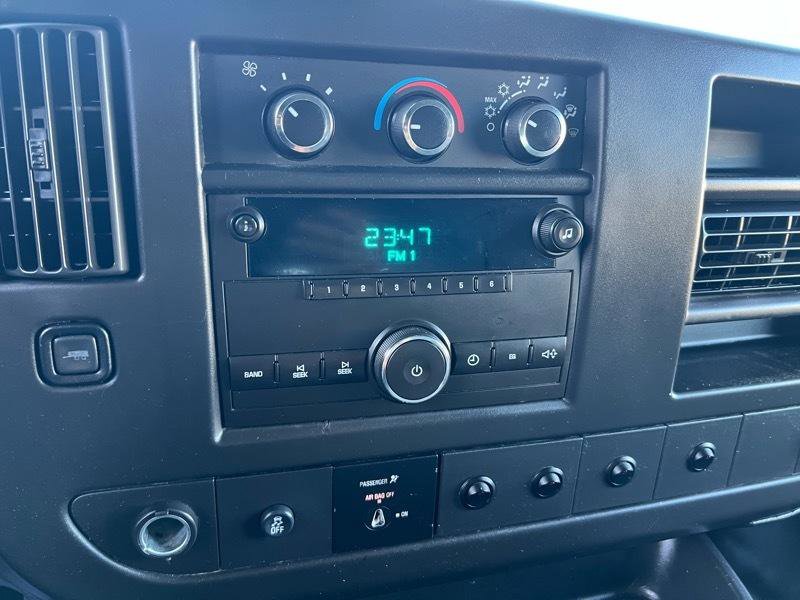 Used 2013 Chevrolet Express 2500 RWD image 28