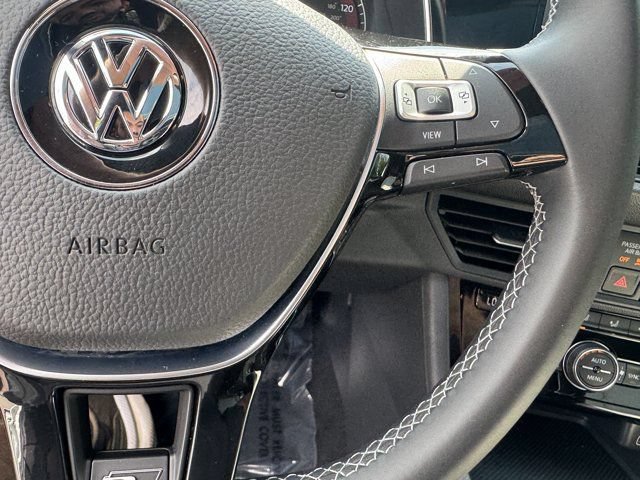 Used 2019 Volkswagen Jetta R-Line FWD image 24