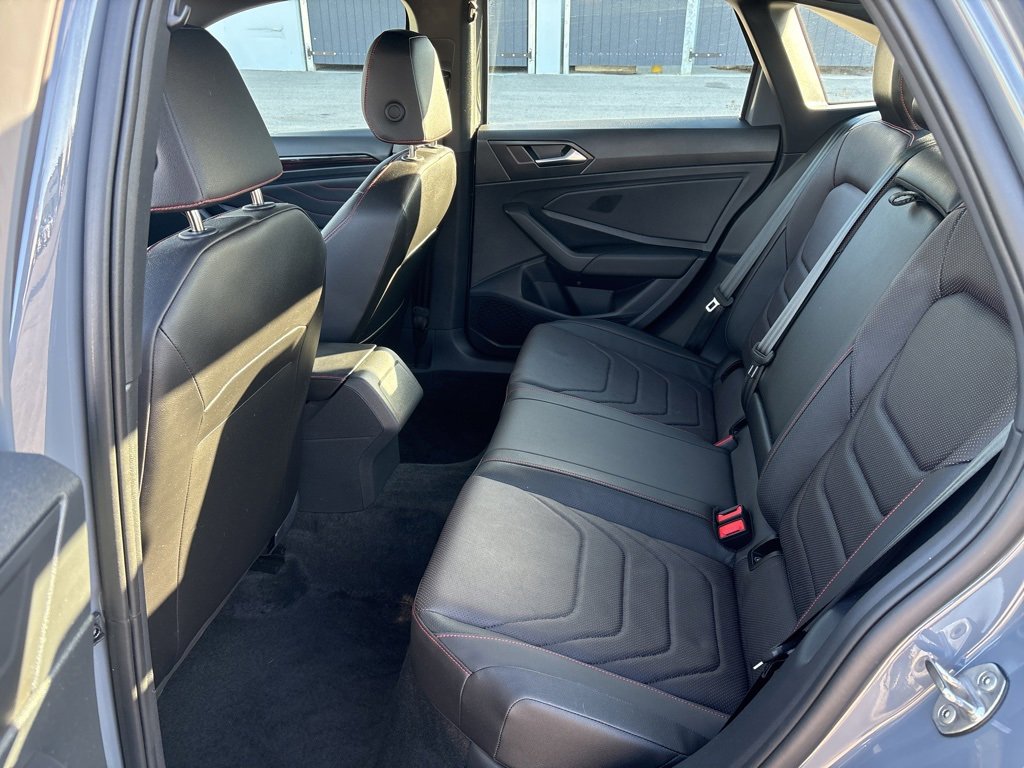 Used 2024 Volkswagen Jetta GLI Autobahn image 12