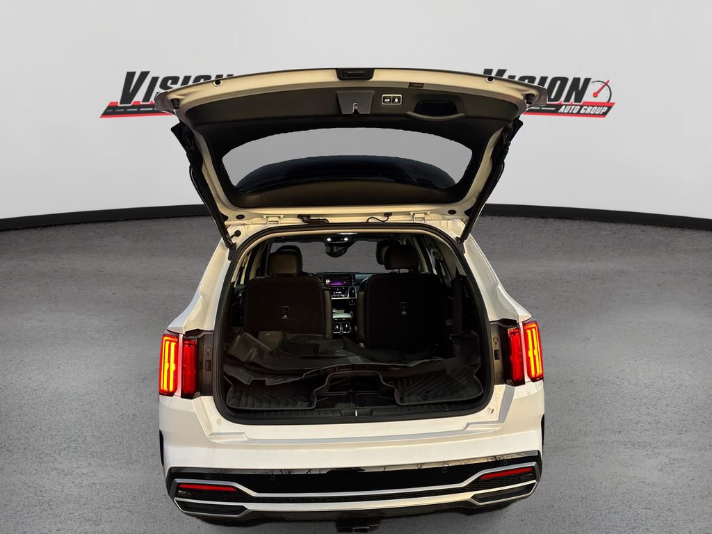 Certified 2022 Kia Sorento SX image 11