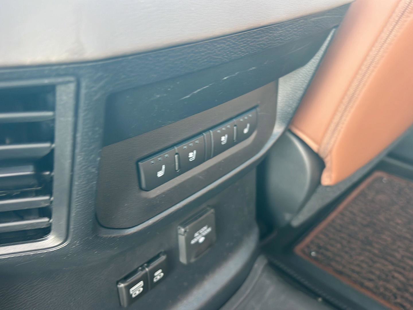 Used 2023 Toyota Tundra 1794 Edition image 12