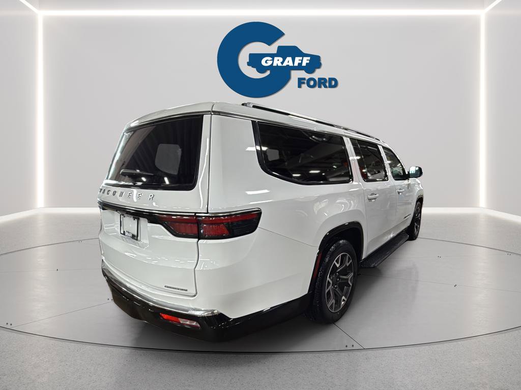 Used 2024 Jeep Wagoneer L Series III w/ Flexible Seating Group image 7