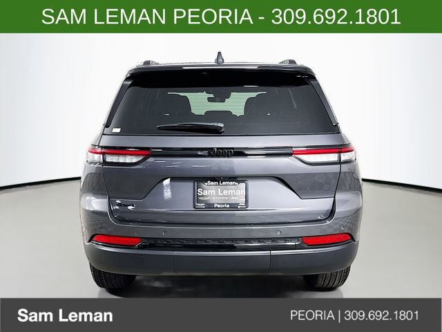 New 2025 Jeep Grand Cherokee Altitude image 6