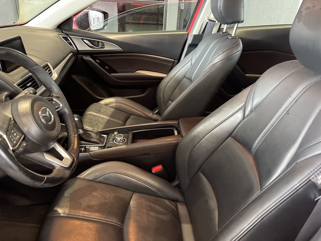 Used 2017 MAZDA MAZDA3 Touring image 7