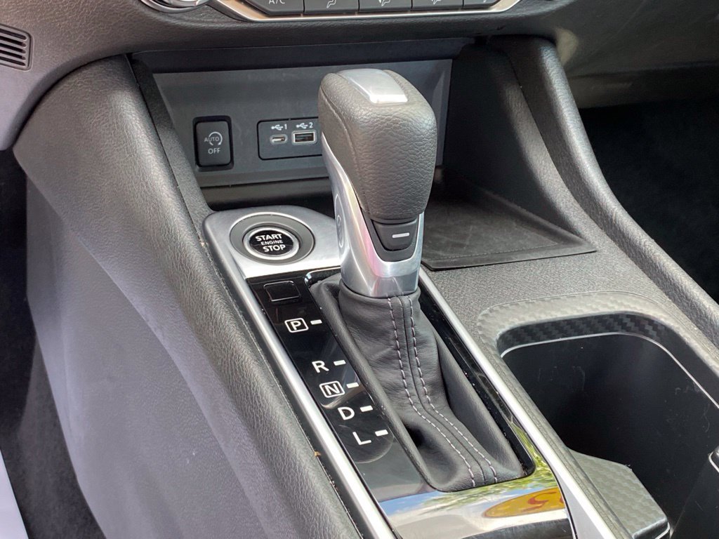 Used 2025 Nissan Sentra SV FWD image 21