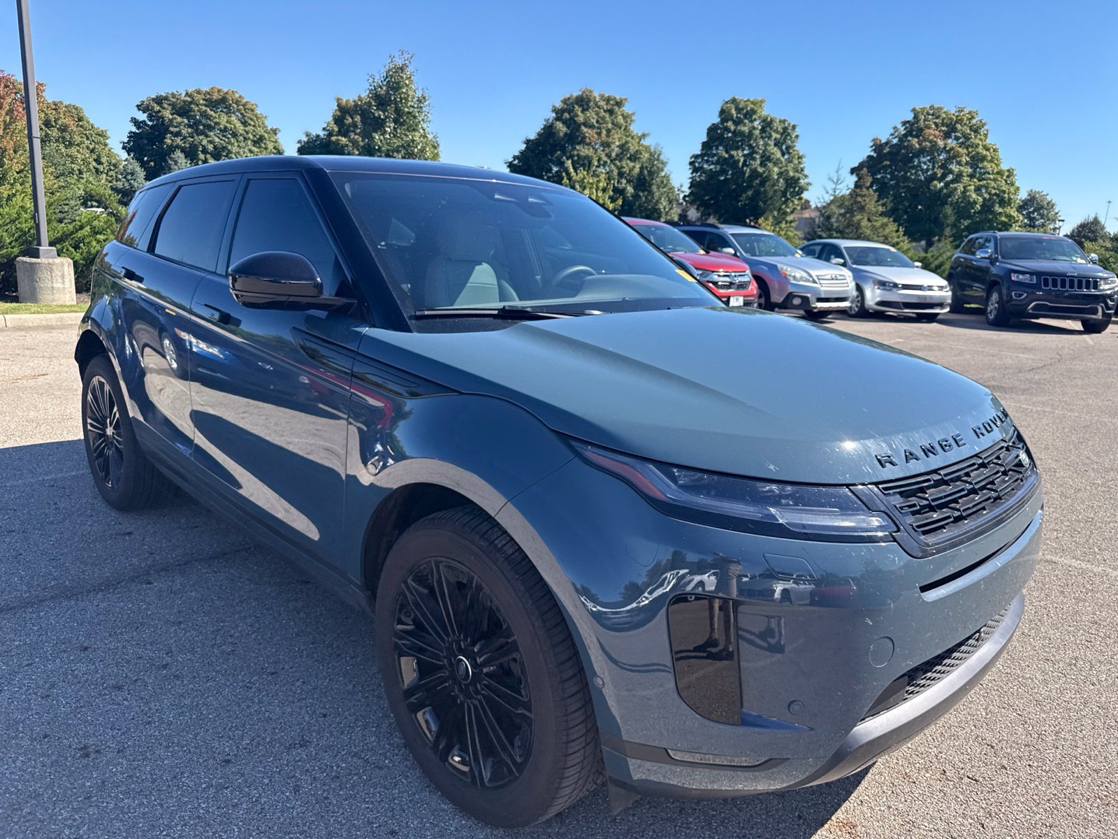 Used 2026 Land Rover Range Rover Evoque S AWD/4WD image 3