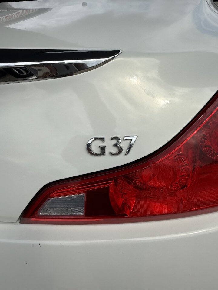 Used 2010 INFINITI G37 Journey w/ Premium Pkg RWD image 31