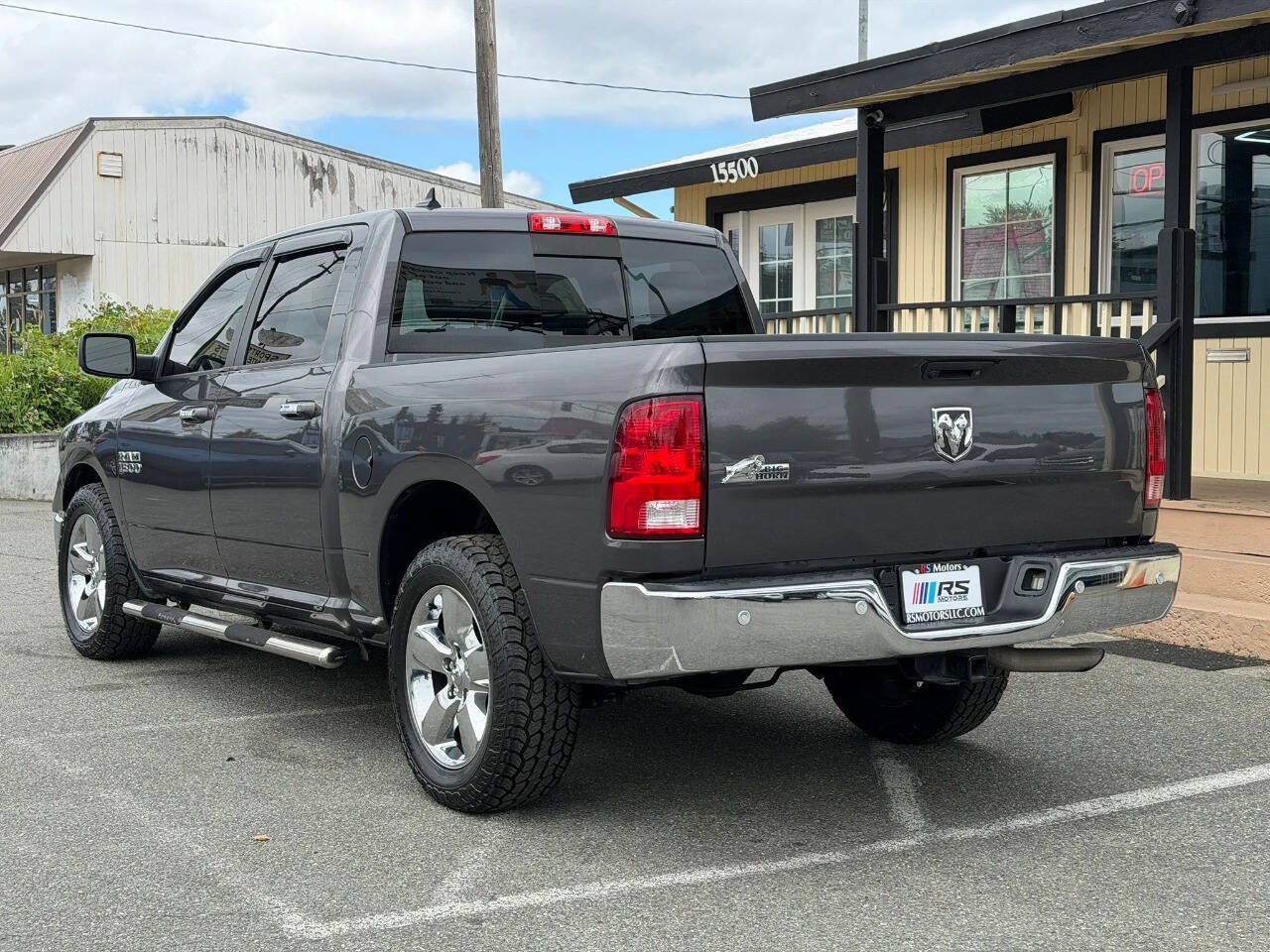 Used 2018 RAM 1500 Big Horn RWD image 3