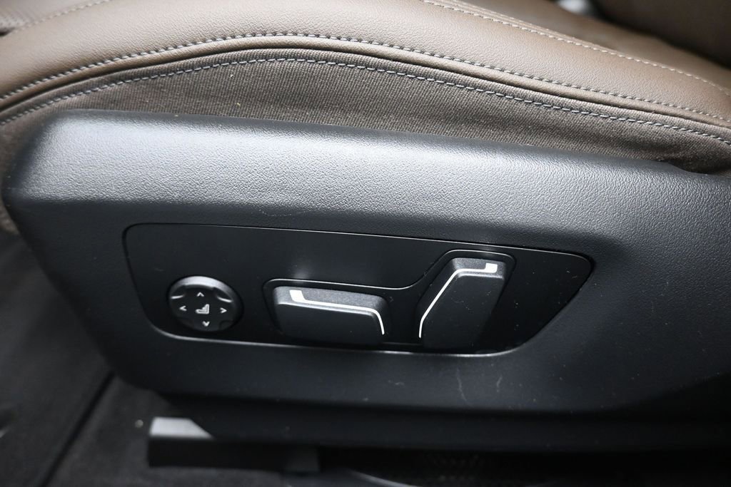 Used 2026 BMW 530i RWD image 14