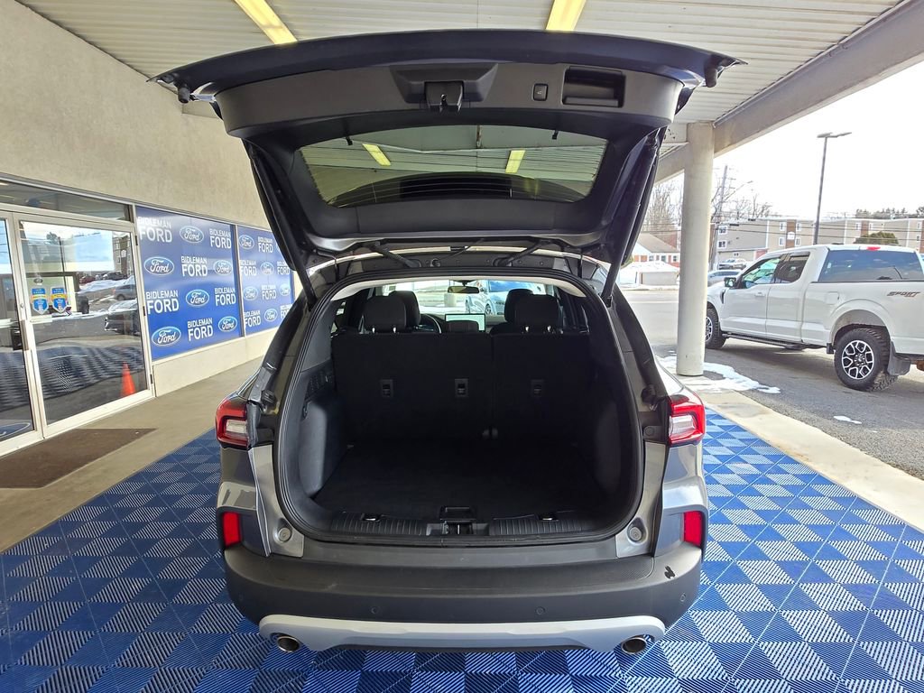 Used 2023 Ford Escape Active w/ Tech Pack #2 image 7