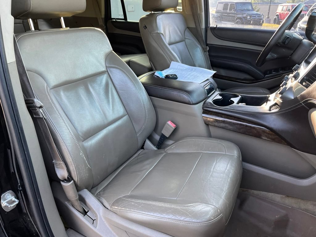 Used 2015 Chevrolet Tahoe LT w/ Luxury Package RWD image 12