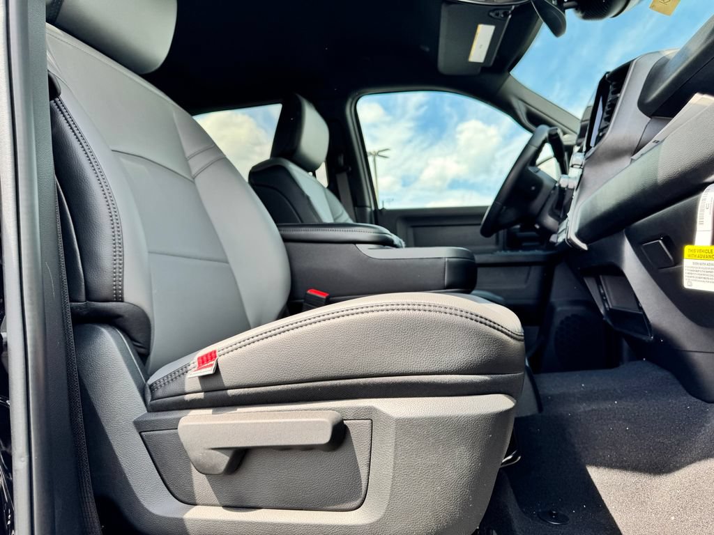 New 2026 RAM 3500 Tradesman AWD/4WD image 12