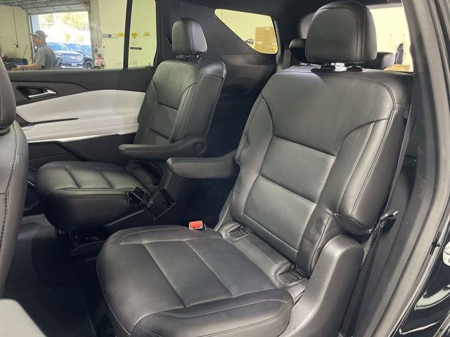 Used 2025 Chevrolet Traverse High Country image 23