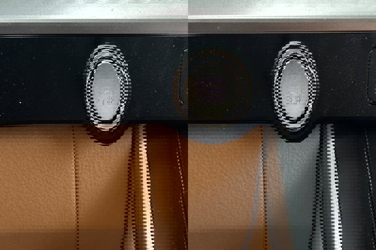 Used 2024 Kia Carnival LX image 25