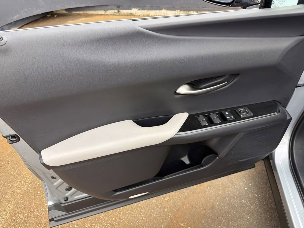 Used 2023 Lexus UX 250h AWD w/ Accessory Package (Z2) image 12