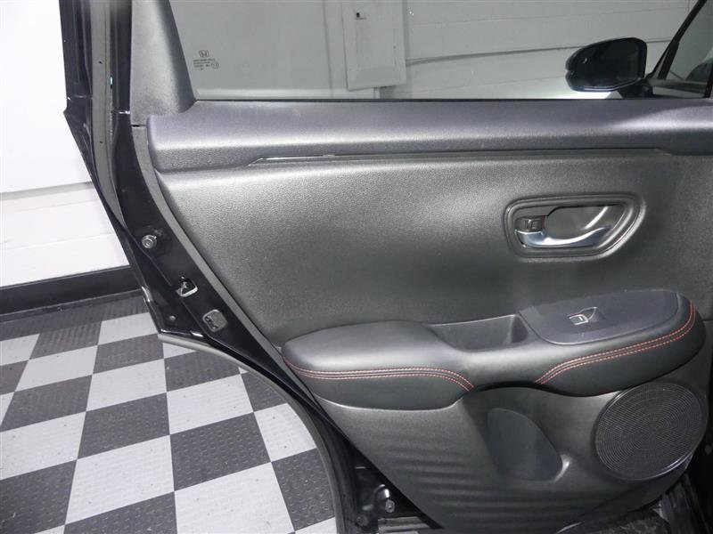 Used 2025 Honda HR-V Sport image 25