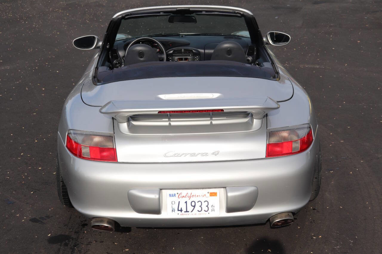Used 2003 Porsche 911 Carrera 4 image 7