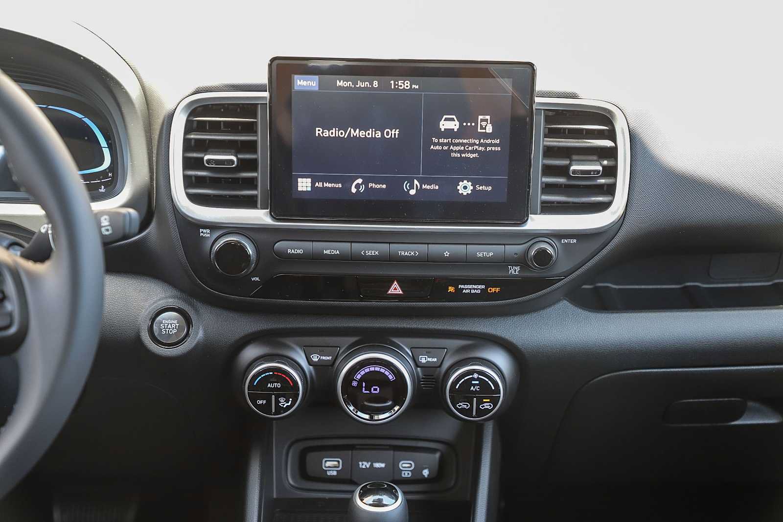 New 2026 Hyundai Venue SEL FWD image 17