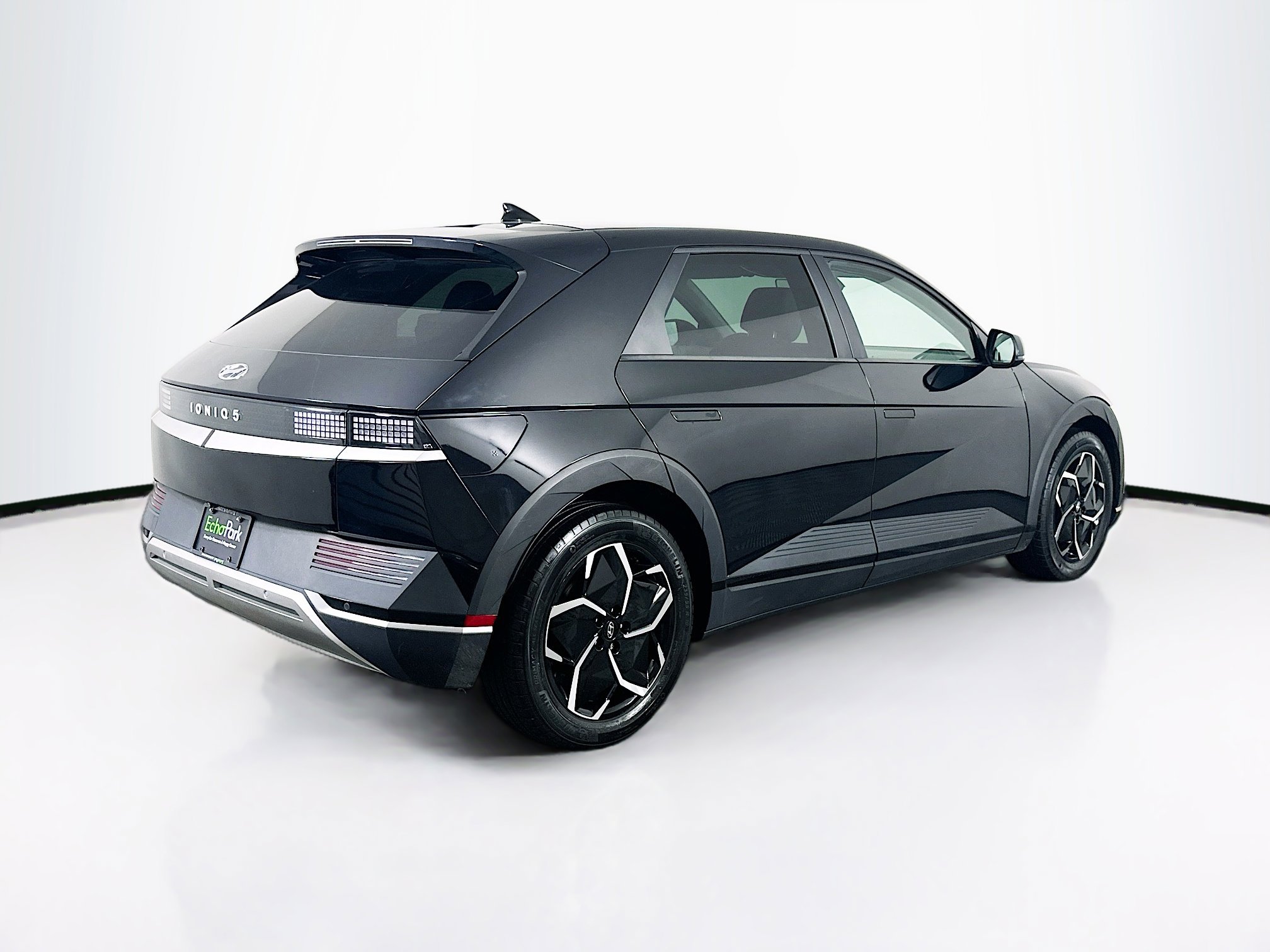 Used 2023 Hyundai Ioniq 5 SE w/ Cargo Package image 9