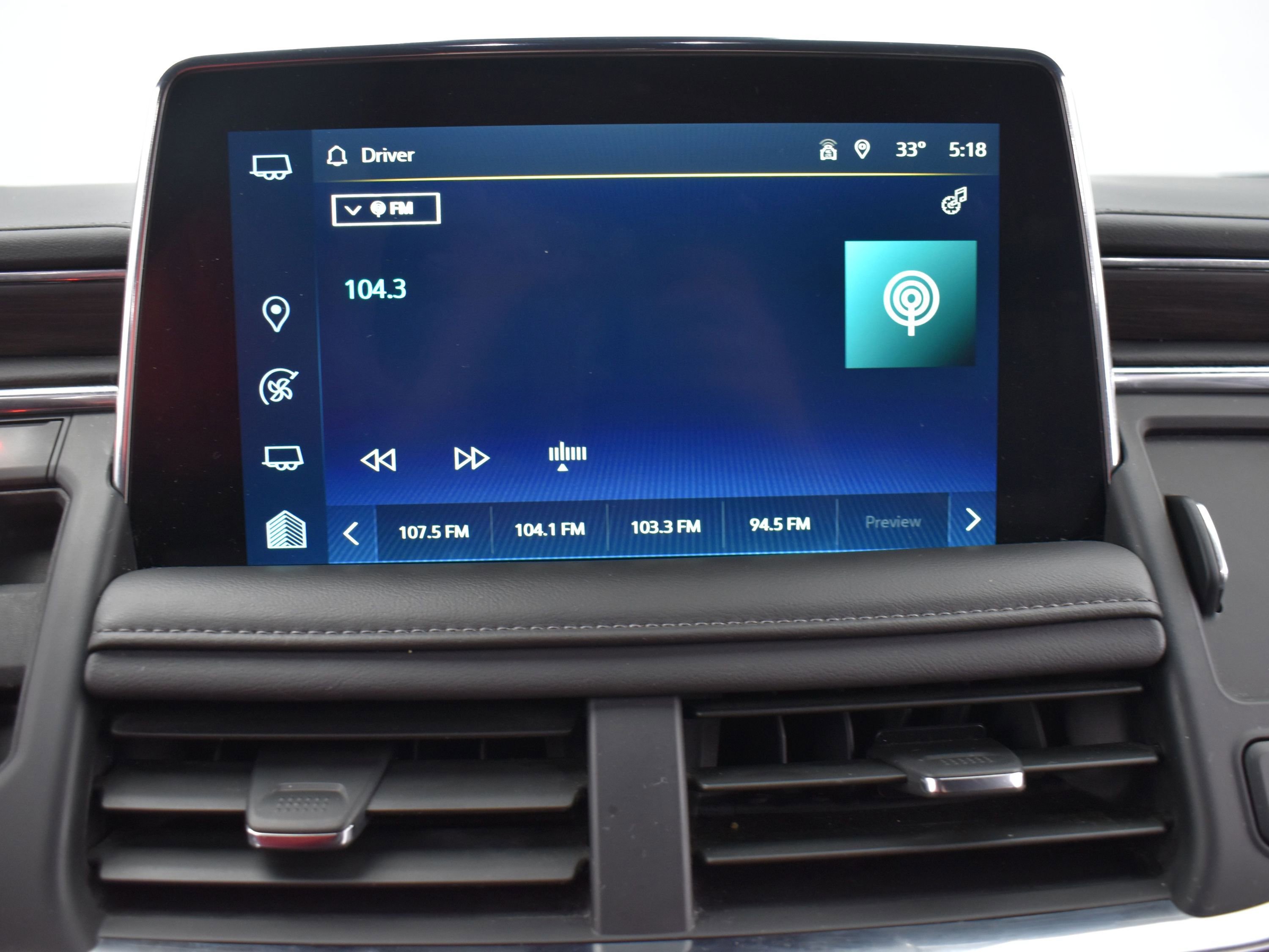Used 2024 Chevrolet Suburban LT AWD/4WD image 16
