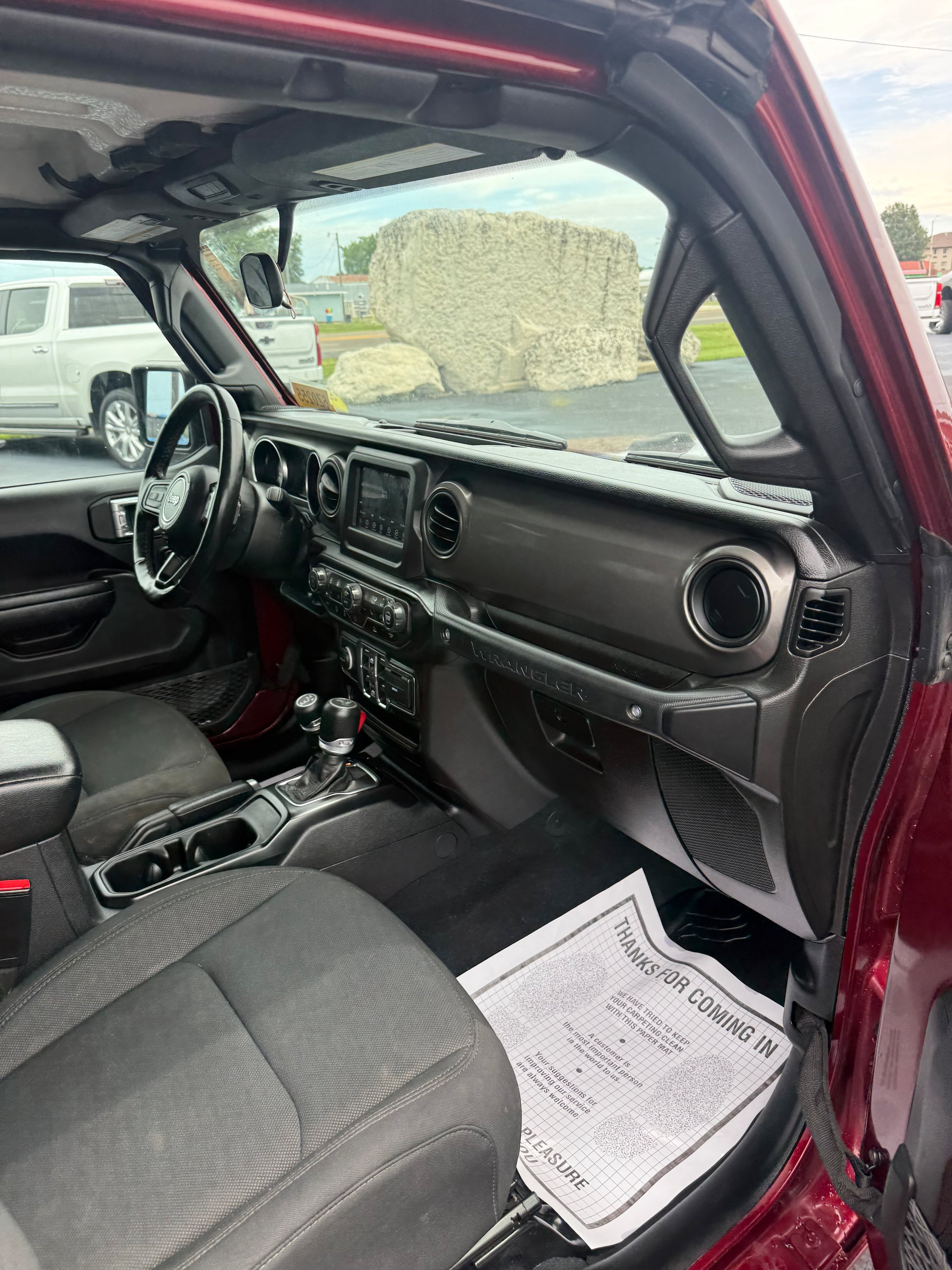 Used 2022 Jeep Wrangler Unlimited Sport AWD/4WD image 9