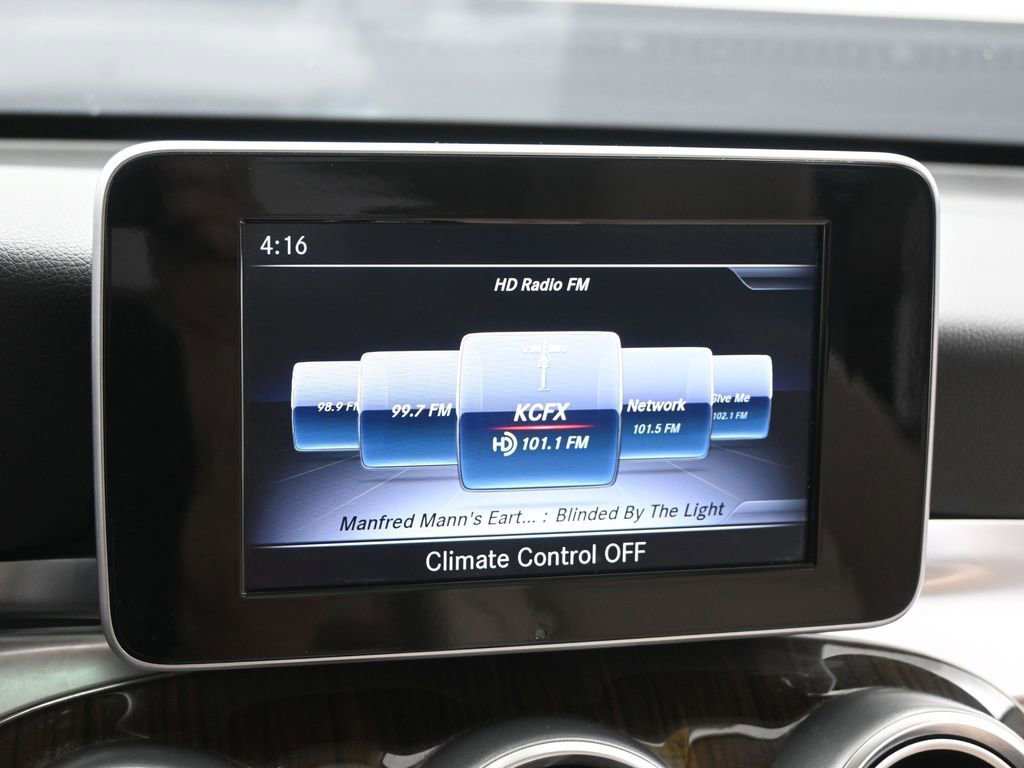 Used 2018 Mercedes-Benz GLC 300 4MATIC image 23