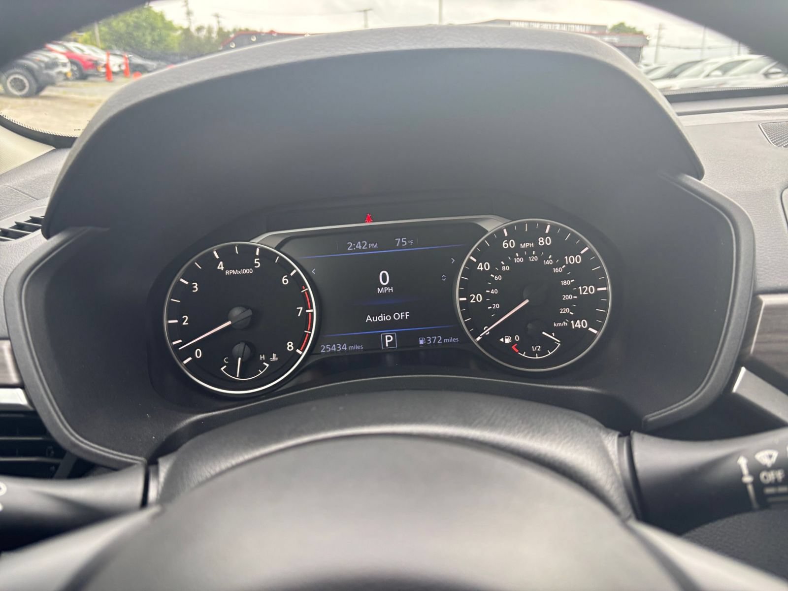 Used 2025 Nissan Altima 2.5 SV FWD image 35