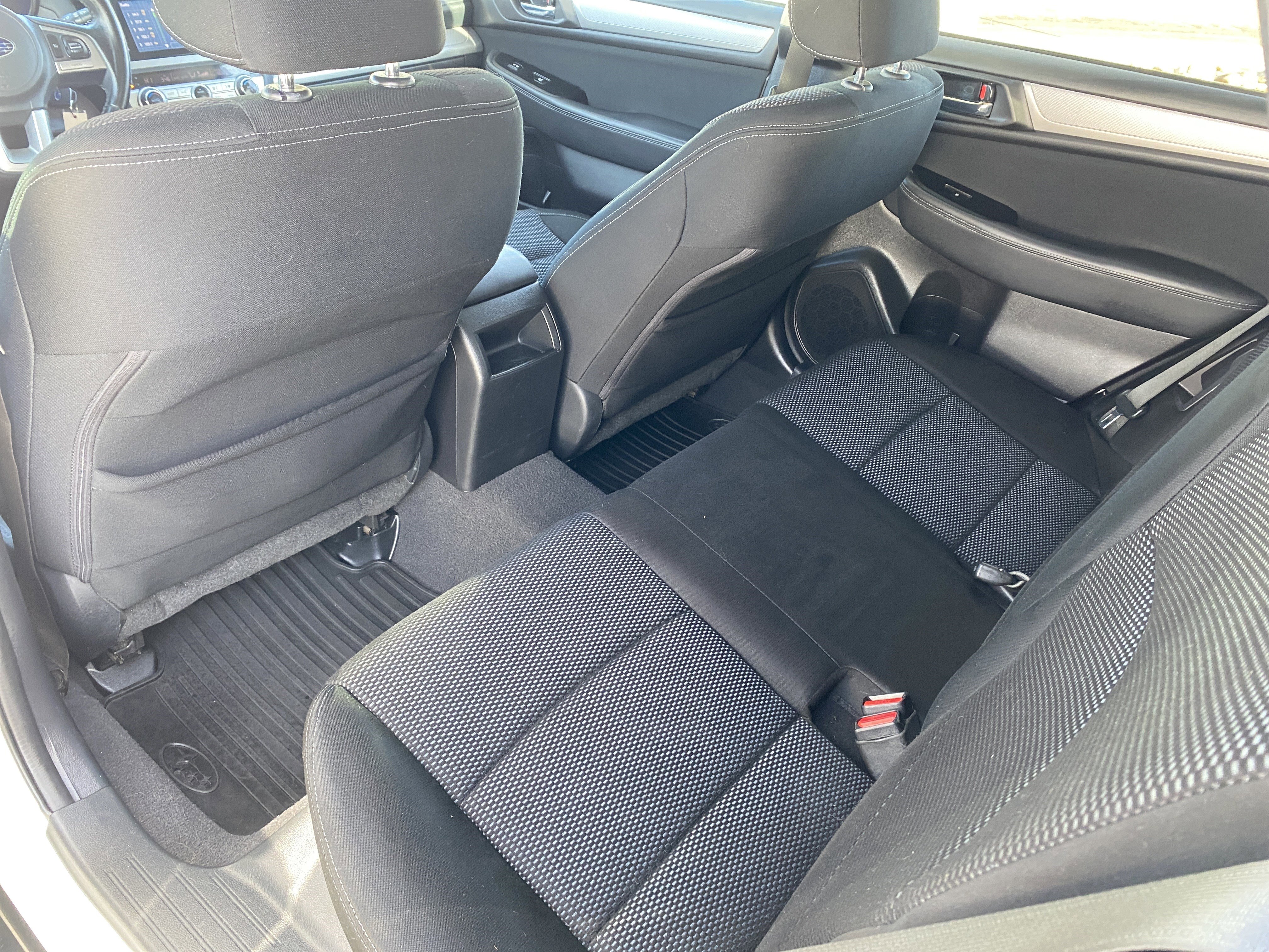 Used 2016 Subaru Outback 2.5i Premium image 19