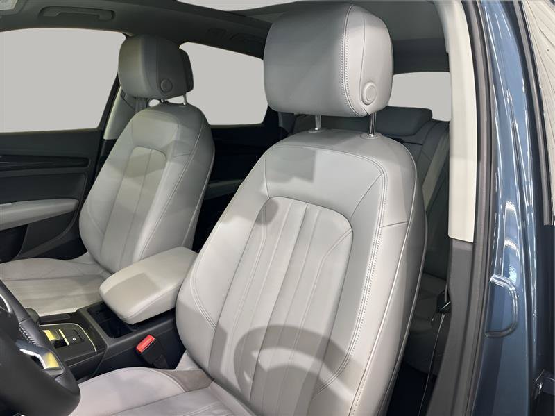 Used 2018 Audi Q5 2.0T Premium Plus w/ Premium Plus Package AWD/4WD image 13