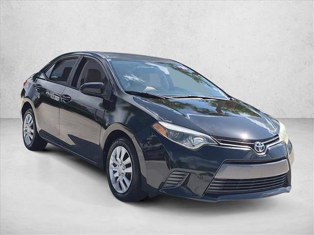 Used 2015 Toyota Corolla LE FWD image 3