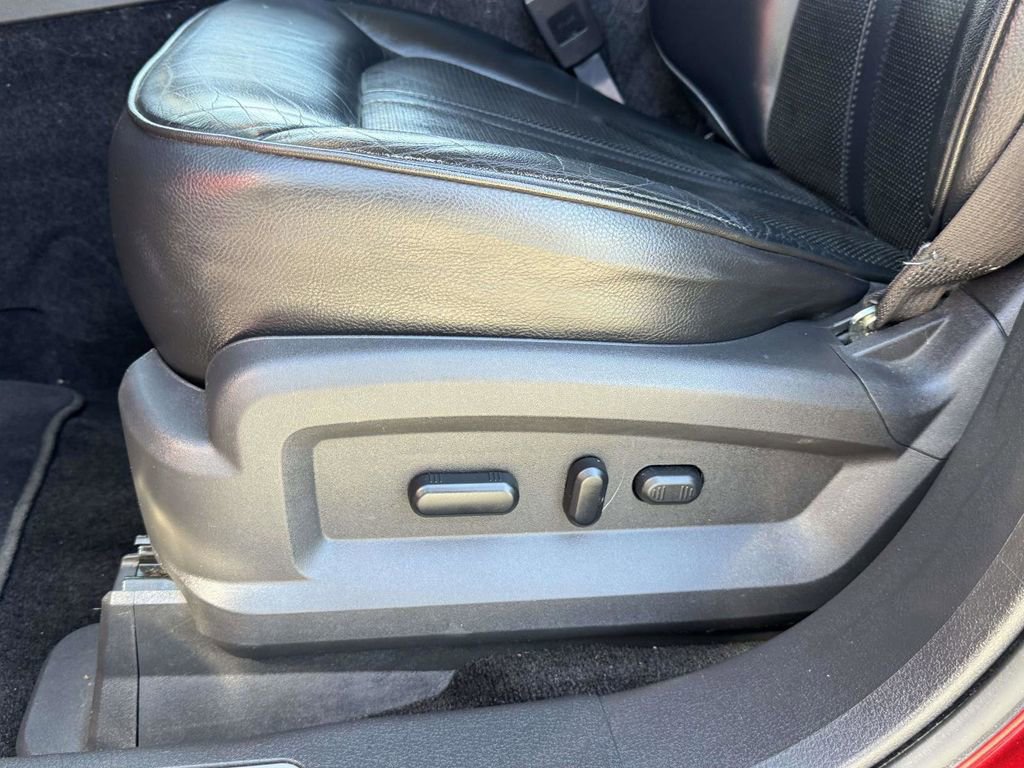 Used 2013 Lincoln MKX AWD image 19