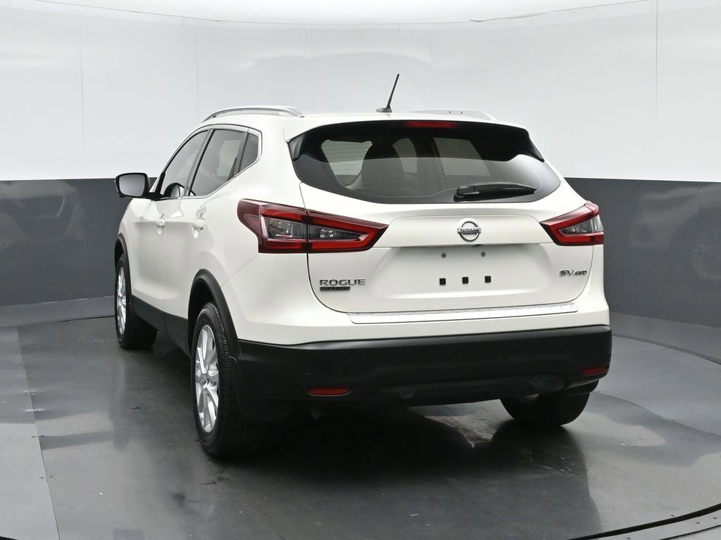 Used 2022 Nissan Rogue Sport SV w/ Technology Package image 5
