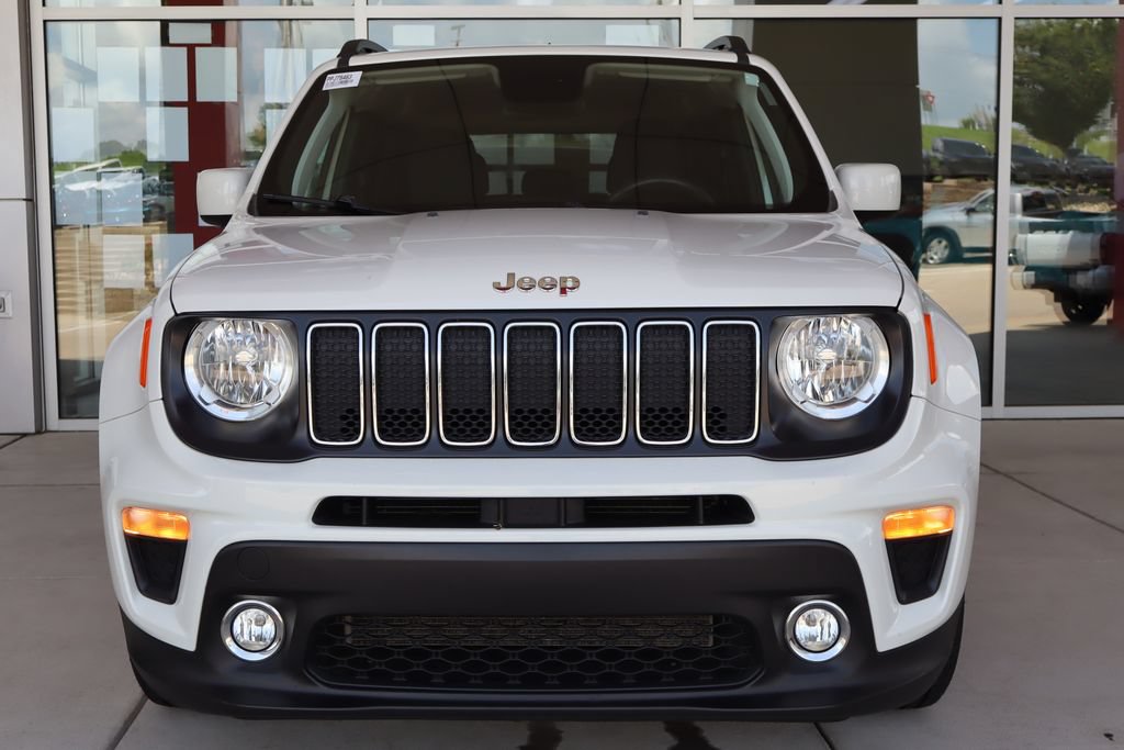 Used 2019 Jeep Renegade Latitude FWD image 2