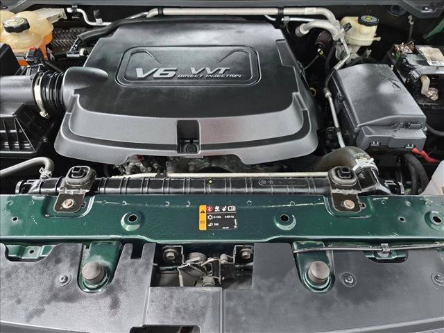 Used 2015 Chevrolet Colorado LT w/ Luxury Package RWD image 20